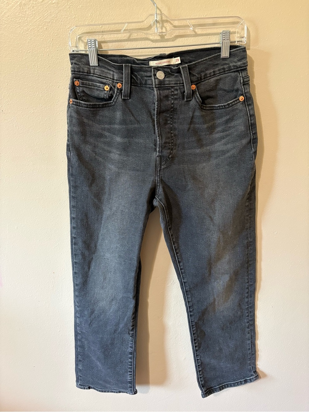Levi’s Wedgie Straight Jeans buttonfly women’s size 29